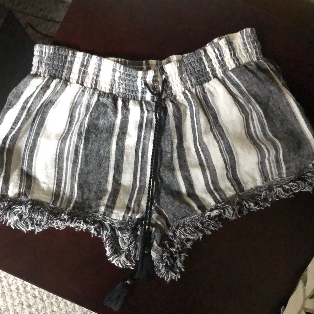 ✨🖤Vanilla star soft shorts- new without tags!
